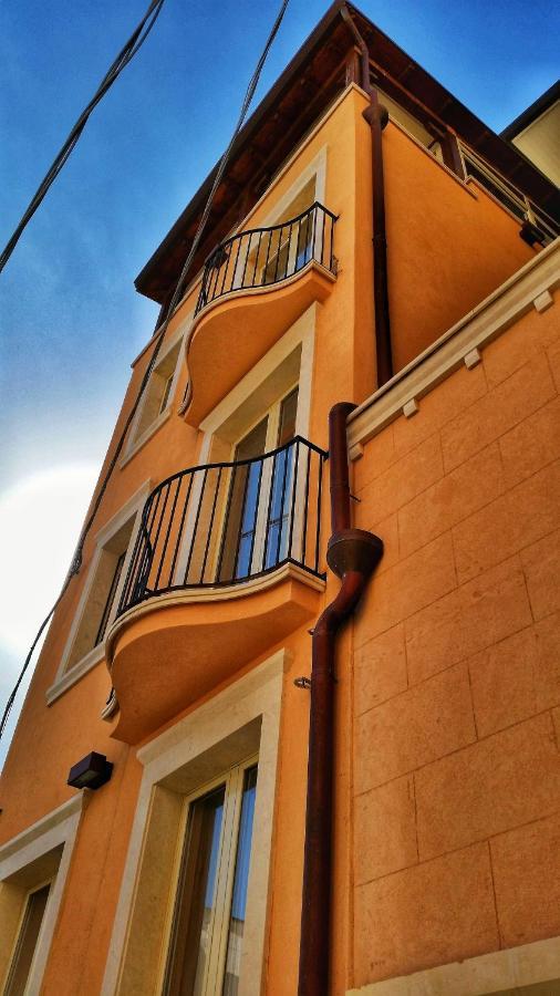 Hotel Le Chevalier タオルミーナ エクステリア 写真