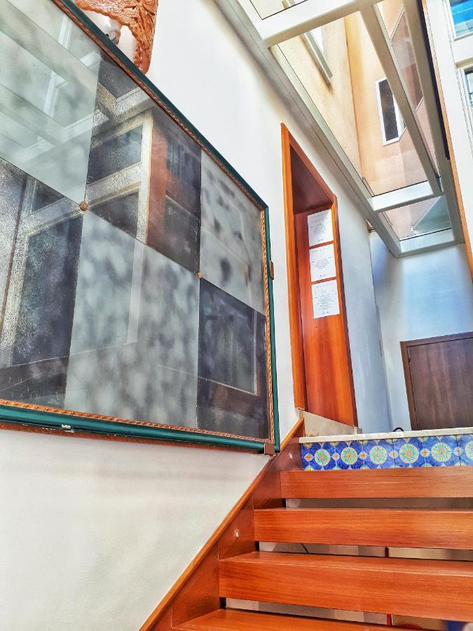 Hotel Le Chevalier タオルミーナ エクステリア 写真